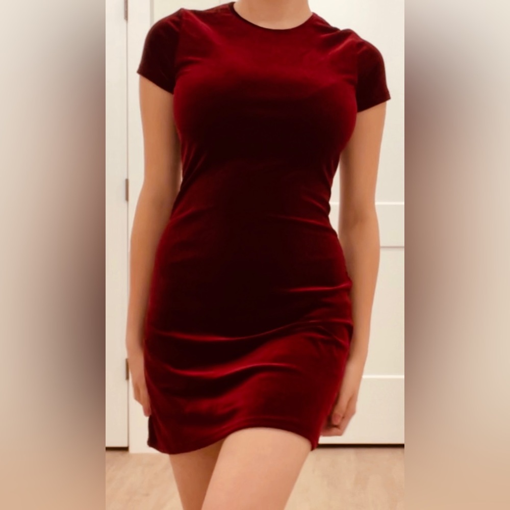 B. Darlin Velvet Christmas Dress